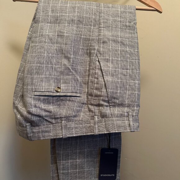 Italian Grey Plaid Linen Suit - Picture 5 of 12